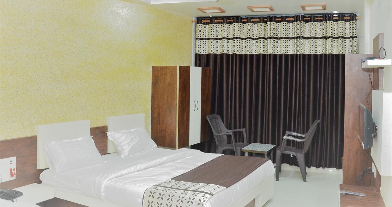 Hotel Bansidhar Somnāth 外观 照片