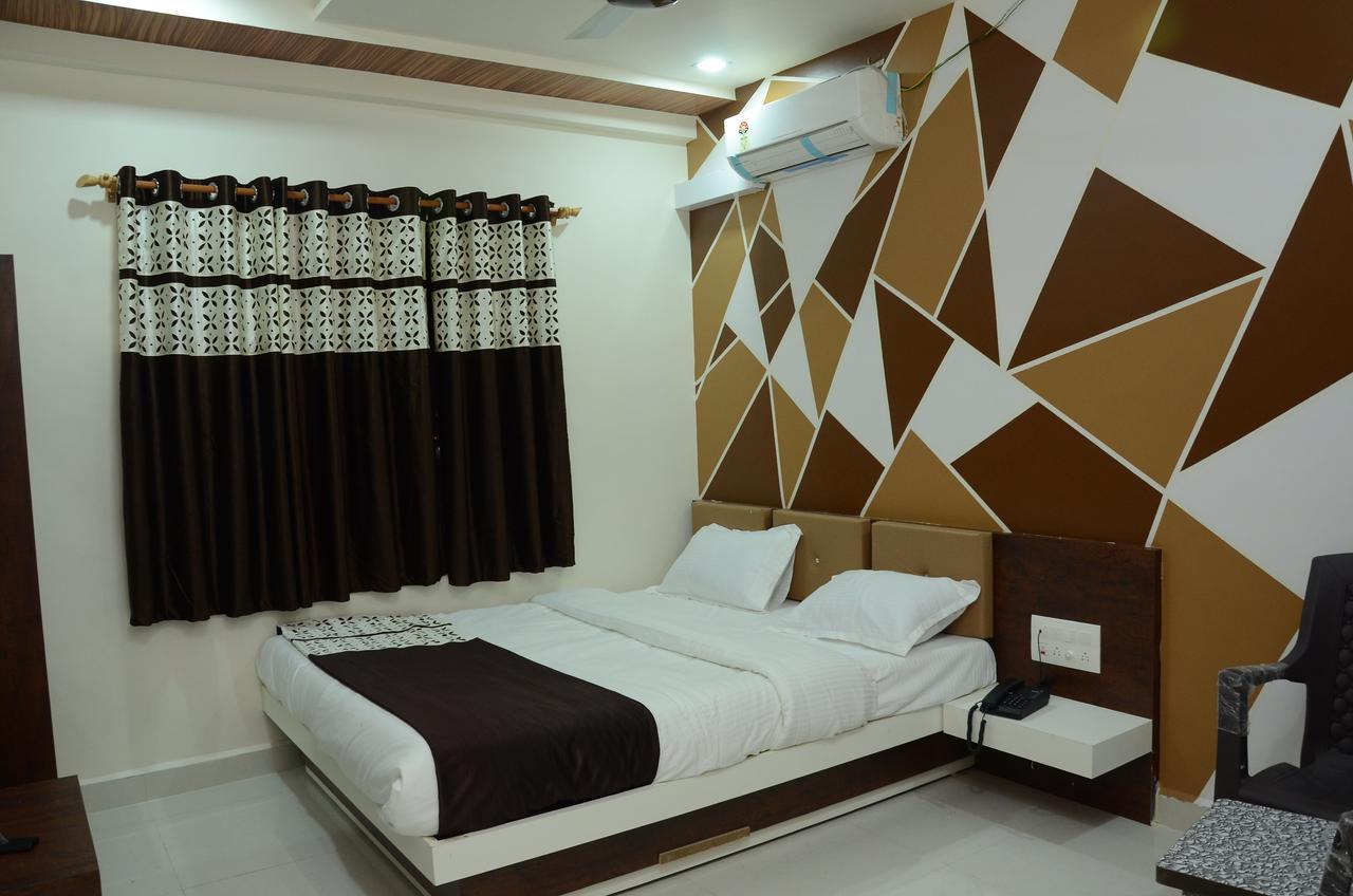 Hotel Bansidhar Somnāth 外观 照片