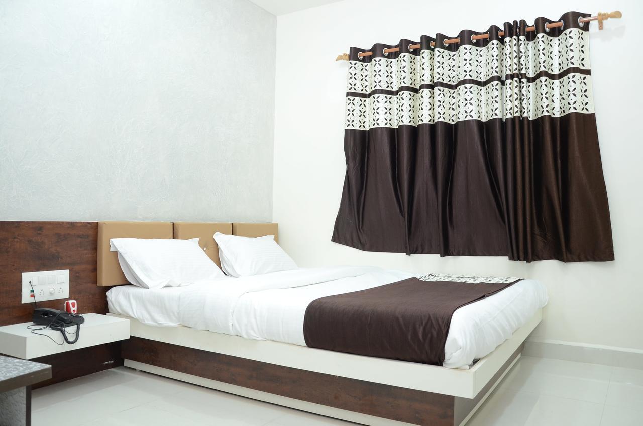 Hotel Bansidhar Somnāth 外观 照片