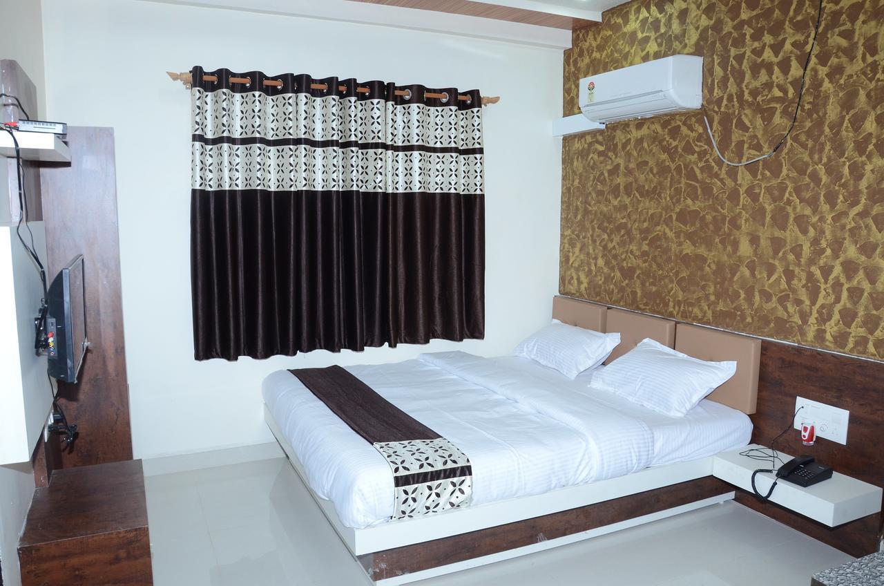 Hotel Bansidhar Somnāth 外观 照片