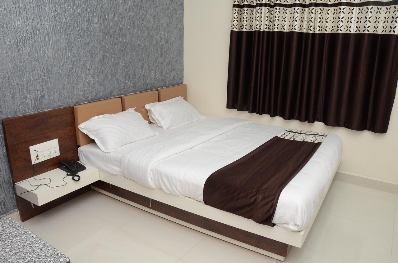 Hotel Bansidhar Somnāth 外观 照片